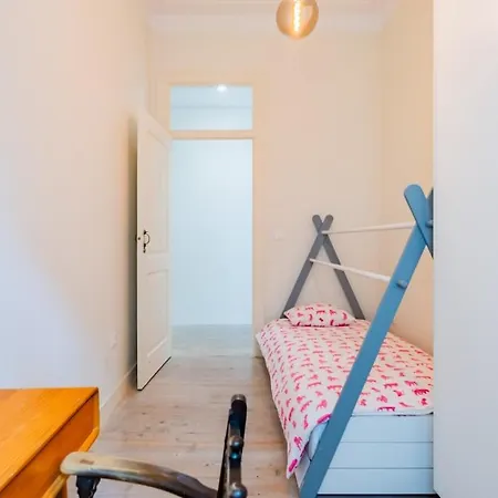 Apartment Alcantara Family Near Lx Factory